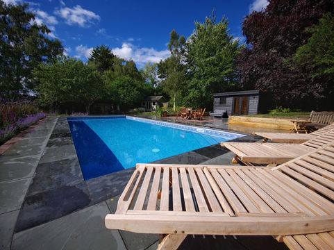 Tropical Swimming Pools