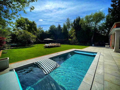 Tropical Swimming Pools