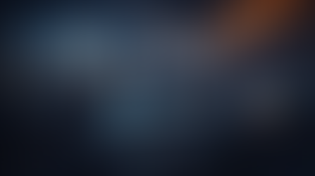 Robô em vigilância no escritório financeiro