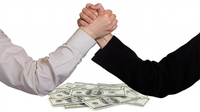 queda de braço entre Copom e mercado ao preço do dolar