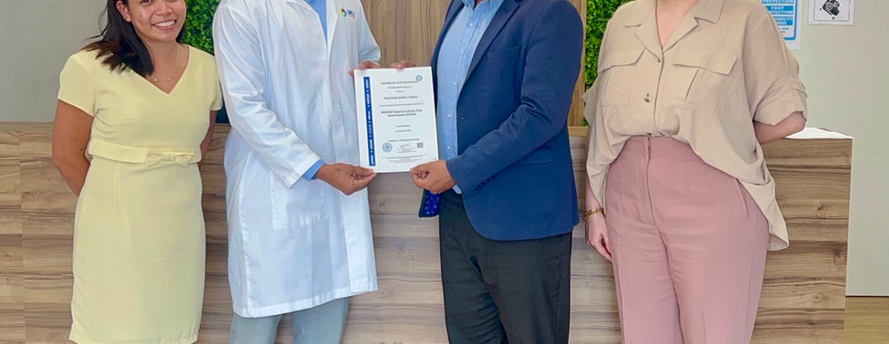 key sineo packaging employees receving HARA certification from TUV SUD Middle East 