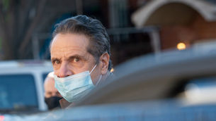 Memo del gobierno aplasta la defensa de Cuomo en el escándalo del hogar de ancianos COVID.