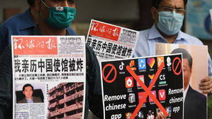 India prohíbe más aplicaciones chinas de teléfonos inteligentes.