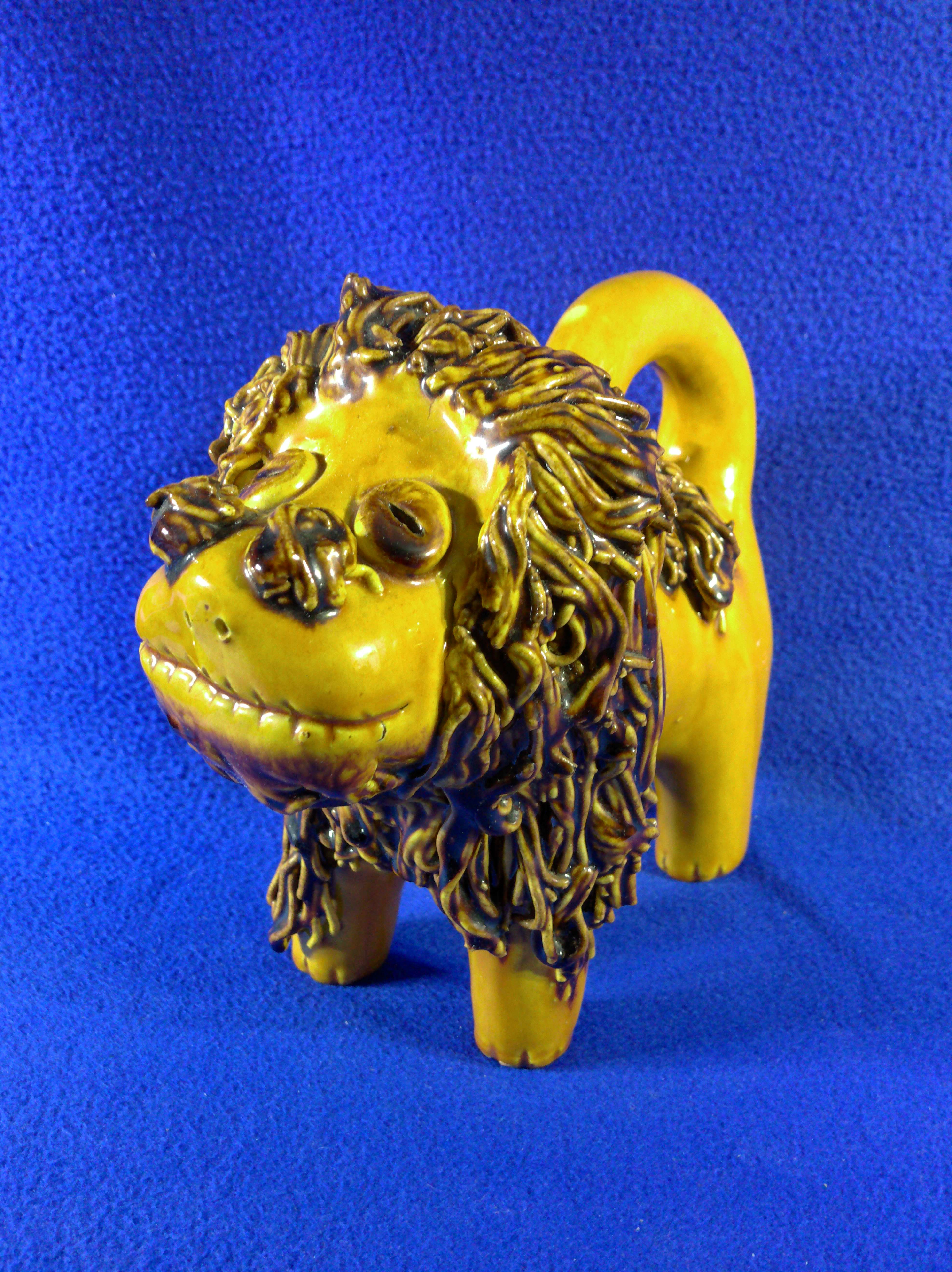 Lester Breininger, Robesonia, Pennsylvania Redware Folk Art Lion #12741