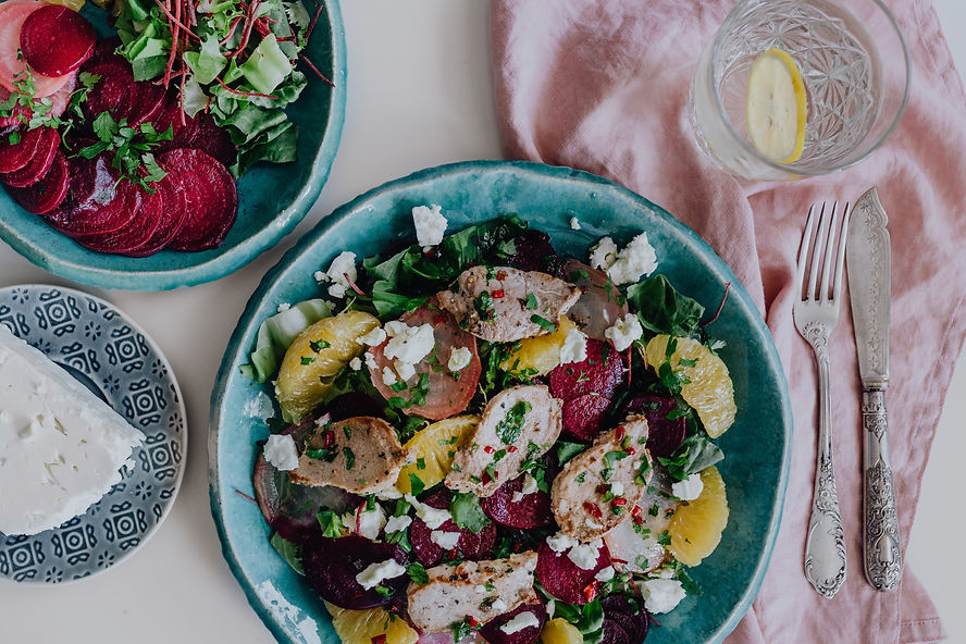 kaboompics_preparing-a-yummy-and-healthy-meal-6829.jpg