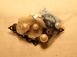 ジャンクパーツXパールブローチ