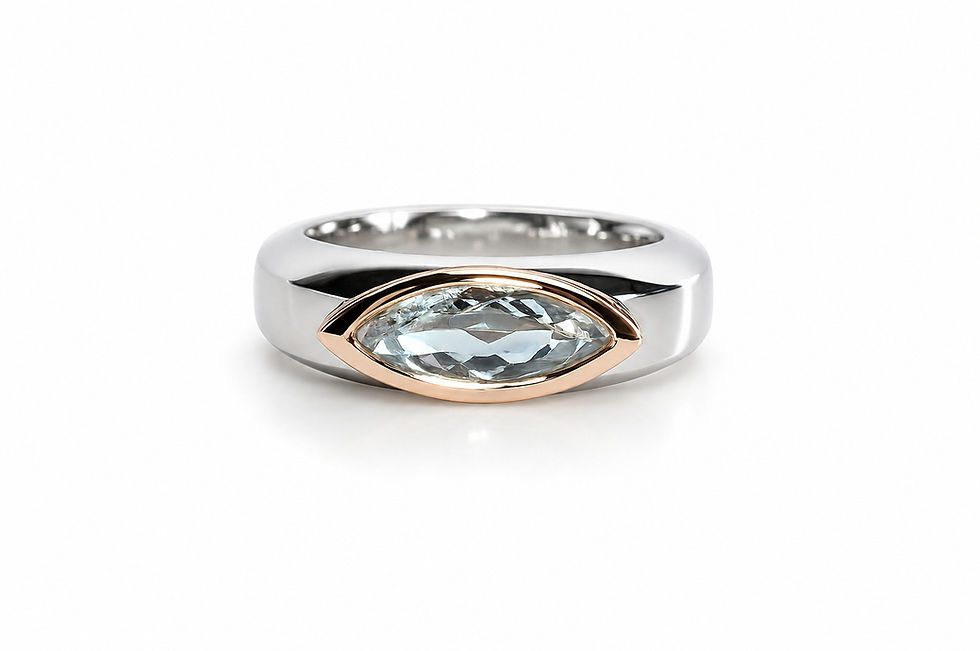 Thumbnail: 1.27 Carat Aquamarine Marquise Ring in 18k White- and Rosegold