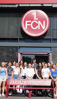 Sitz-Plätze gegen Antisemitismus