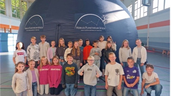 Mobiles Planetarium in Schwabach