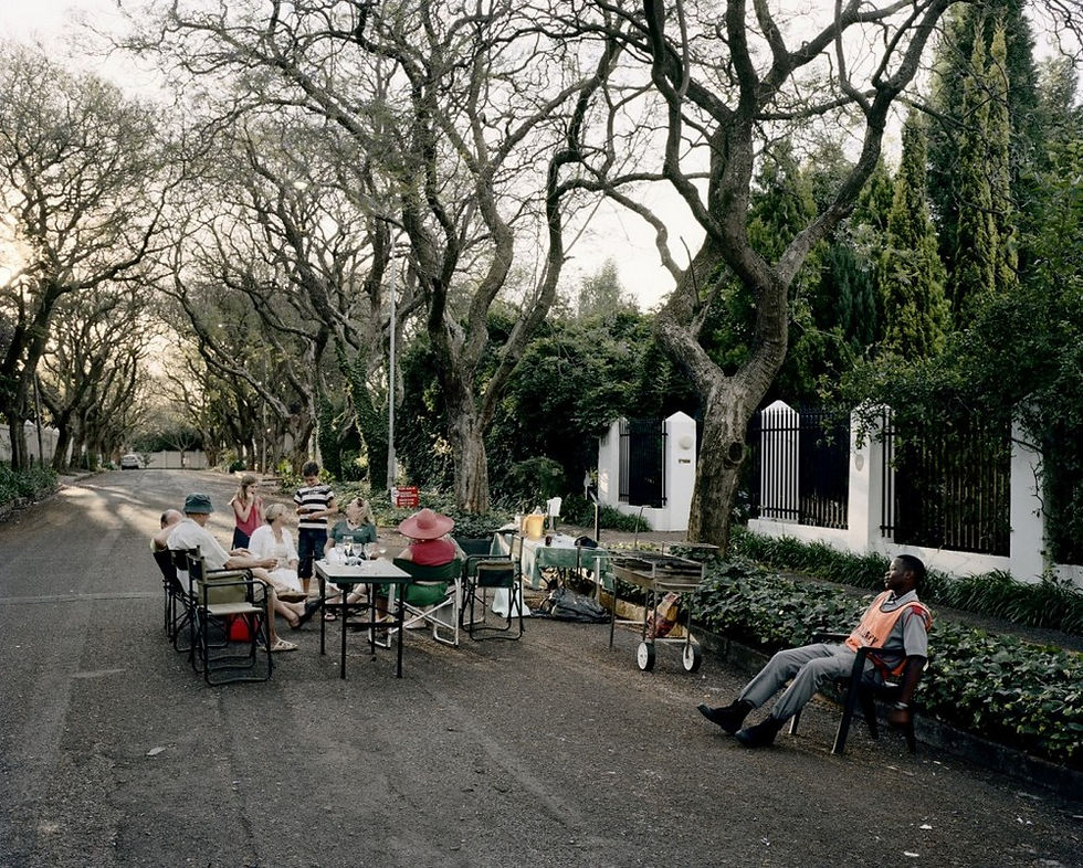 Miniature : FIGURES AND FICTIONS: CONTEMPORARY SOUTH AFRICAN PHOTOGRAPHY
