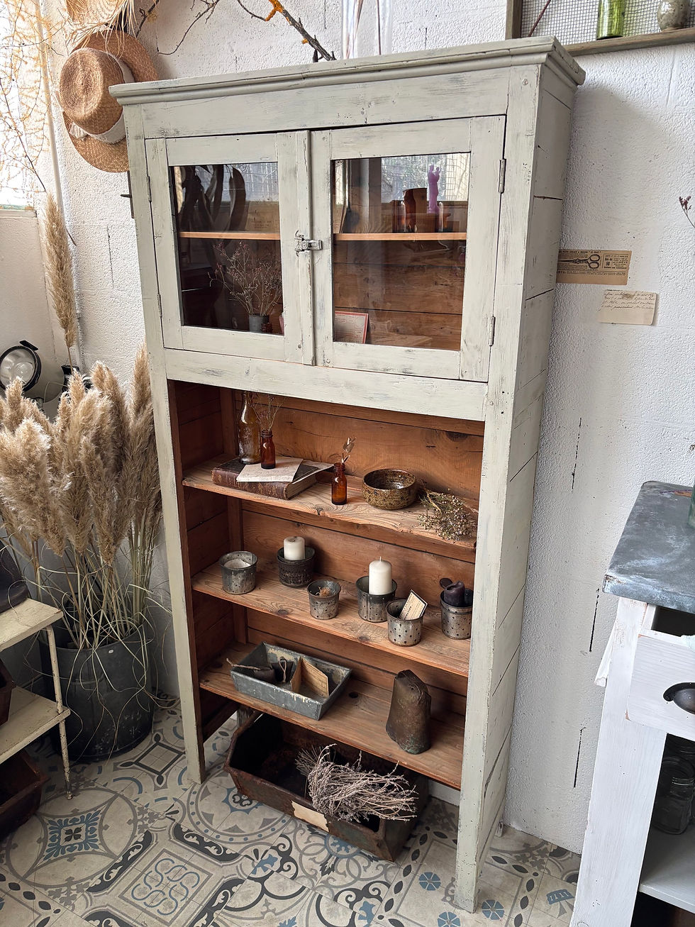 Miniature : Vitrine patine crème 