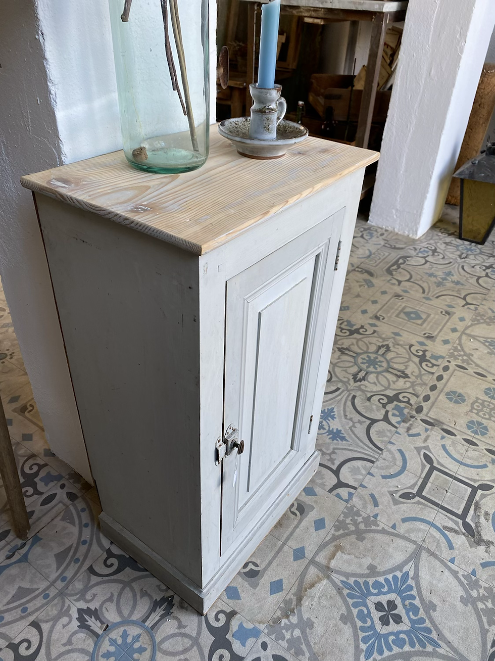 Miniature : Chevet vert-de-gris
