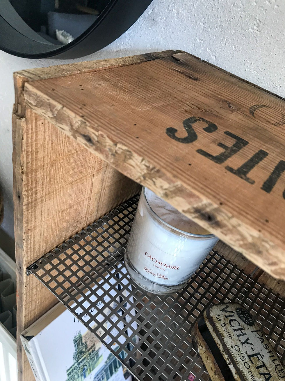 Miniature : Caisse en vieux bois 