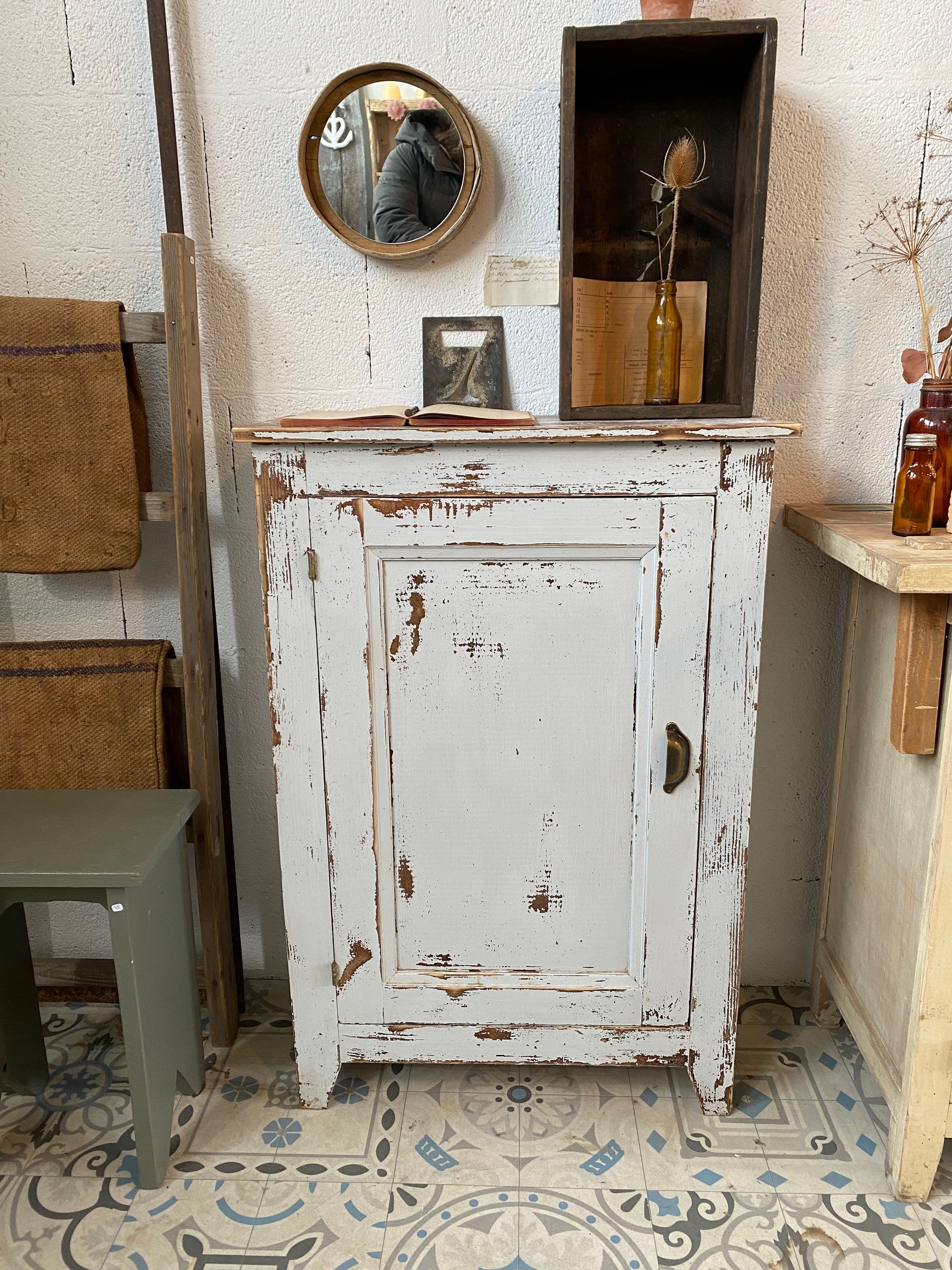 Confiturier patiné gris