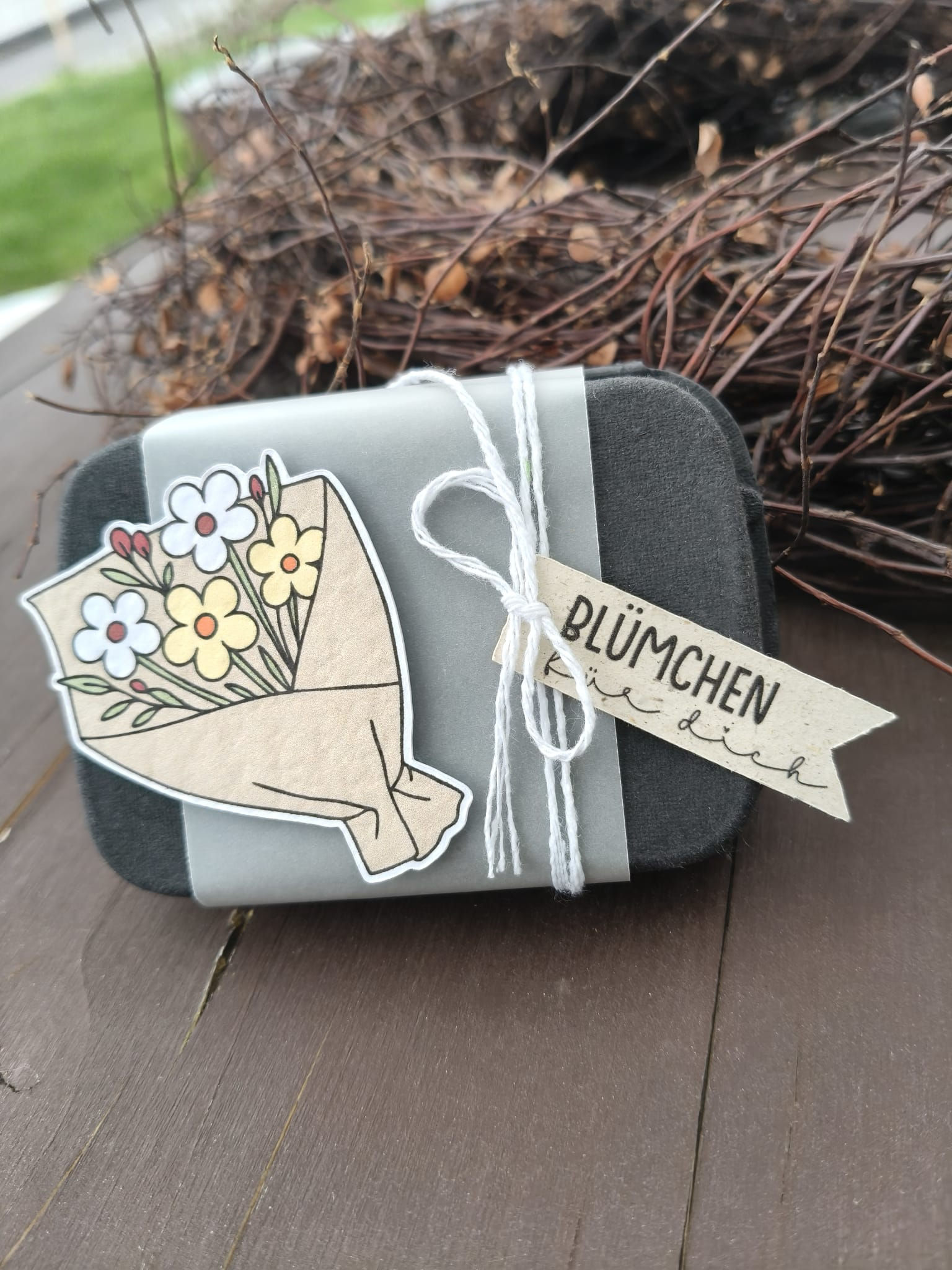 Blumensamenperlen - mini Eierschachtel