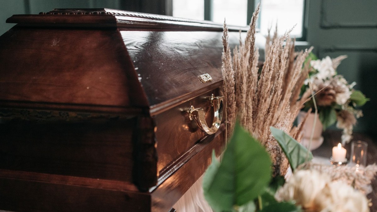 preplan funeral checklist naples fl stock photo for Legacy Options families