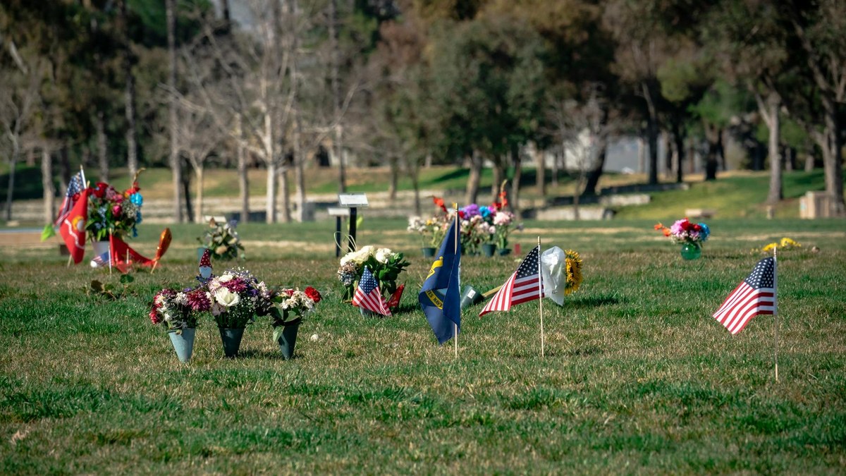 veterans burial cremation benefits florida stock photo for Legacy Options families