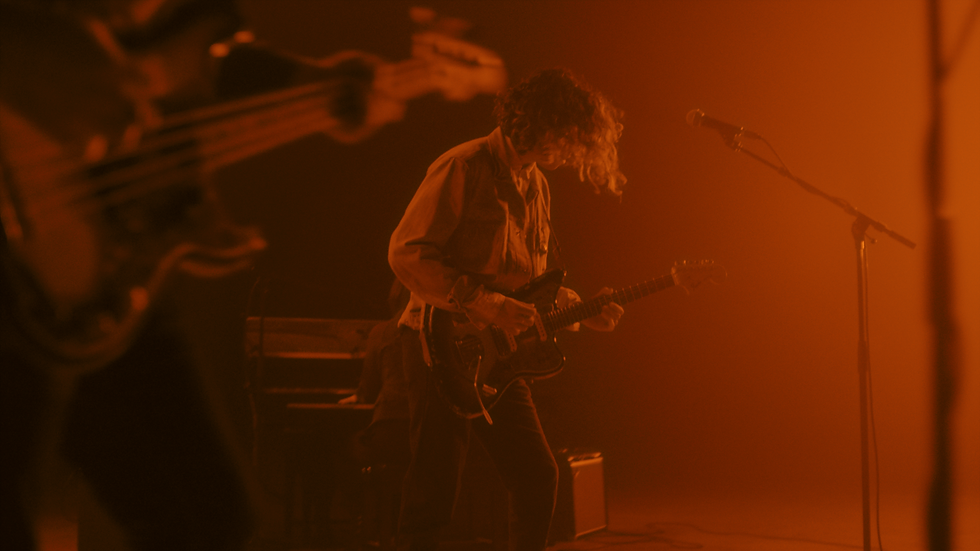 james_bay_give_me_the_reason_Grd-v002_3840x2160-4444.00_03_06_09.Still019.png