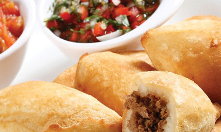 VUELTA AL MUNDO EN UNA CARIMAÑOLA