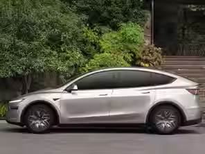 Tesla Model Y L | motorscoop.in