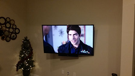 Navarre TV Wall mounting, hom theater, tv installation, tv installer