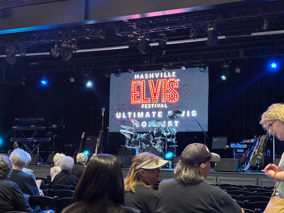 We sat off to the side, so there were less heads in my way for photos.