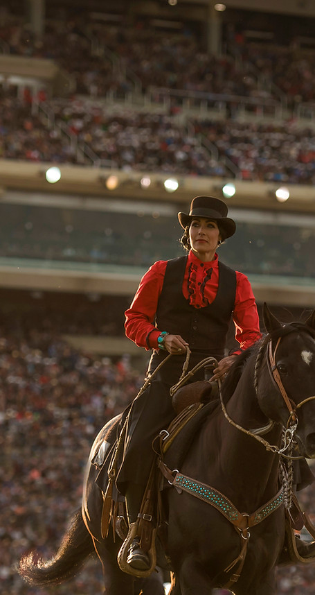 Jill Barron Side-saddle 0649 copy.jpg