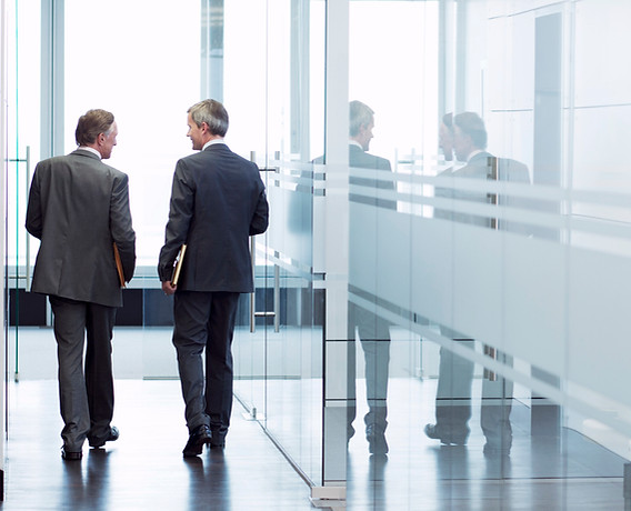 Business Meeting Discussione