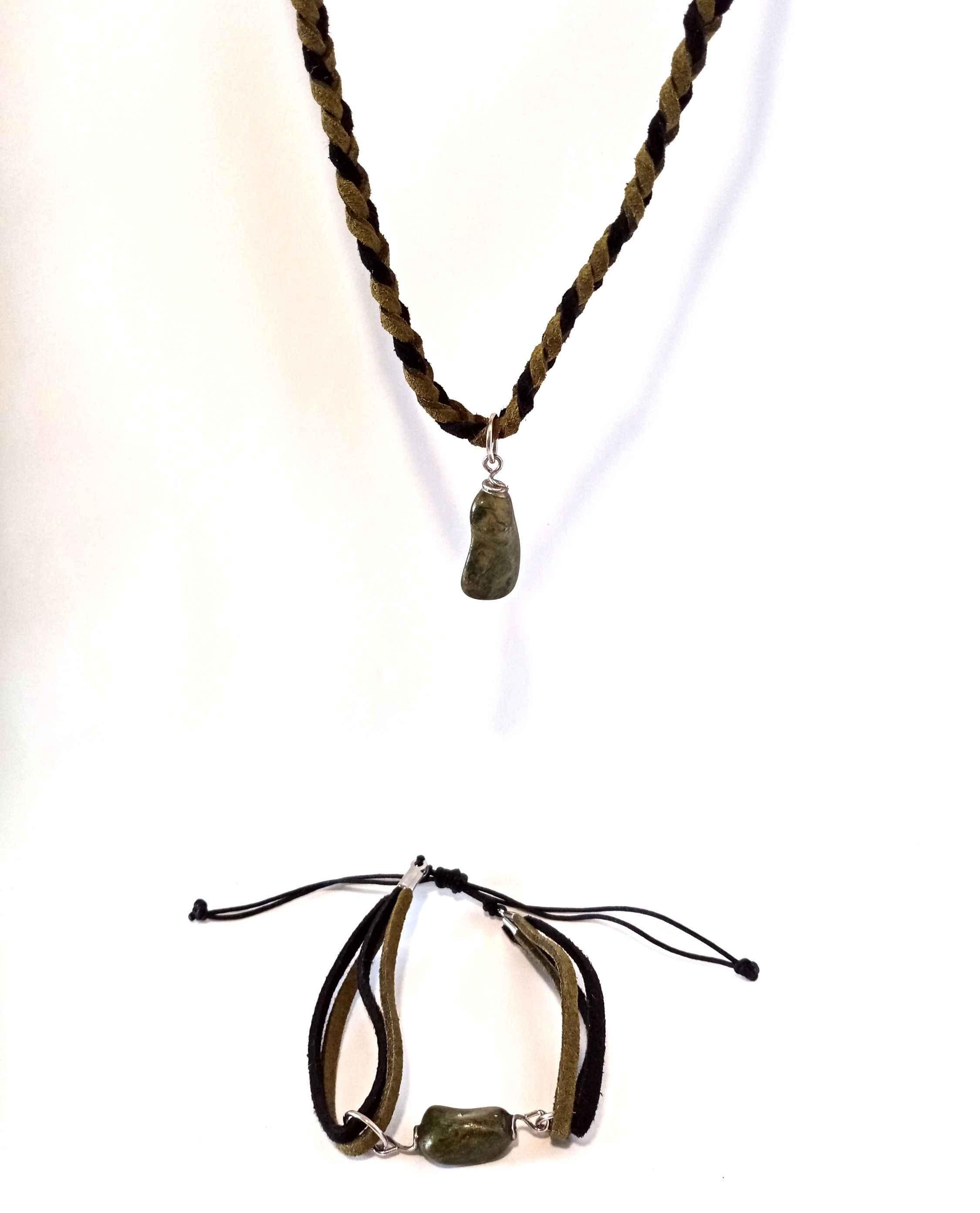 COLLAR Y PULSERA SERPENTINA