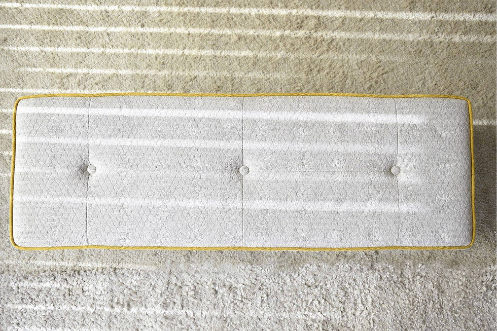 Miniatura: BANCO EN GRIS,VIVO AMARILLO Y NEGRO

VP Interiorismo.