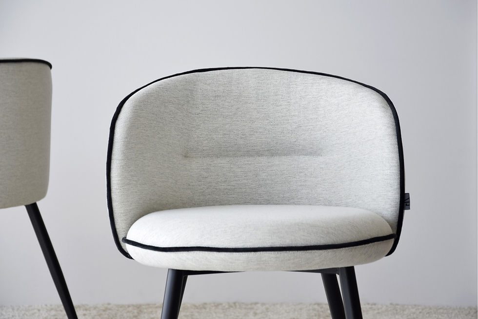 Miniatura: SET 2 SILLAS COMEDOR BEIGE Y NEGRO. VP In