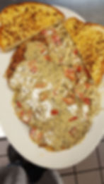 POLLO EN SALSA CREMOSA DE ALBAHACA