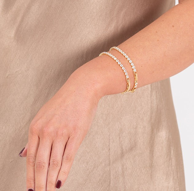 Synthetic Diamond bracelet with gold plating