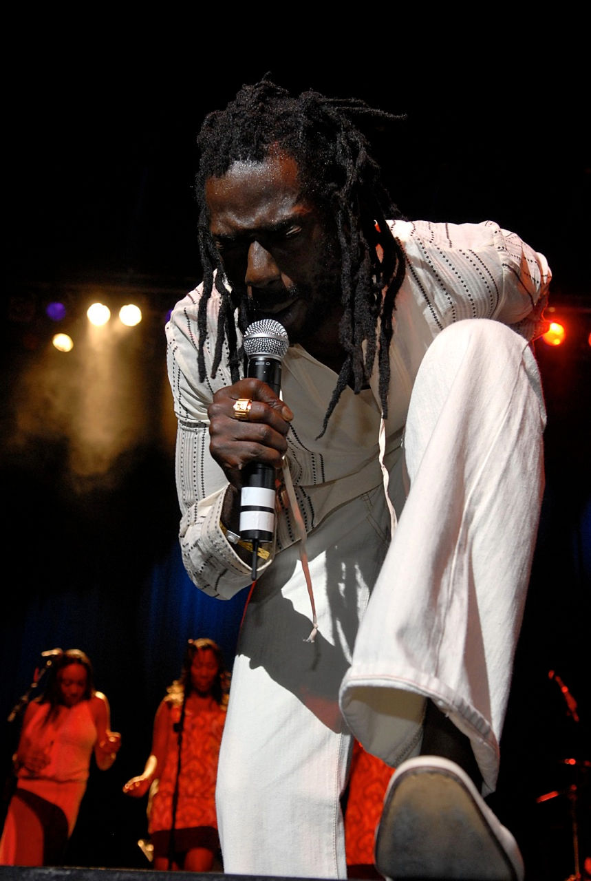 Buju Banton performing at the Apollo Theater in 2007