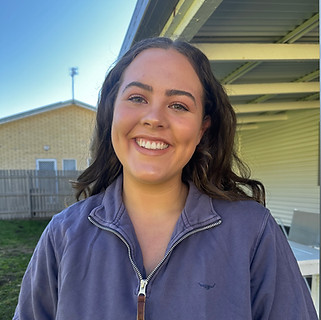 Speech Pathologist Laura Outdoors