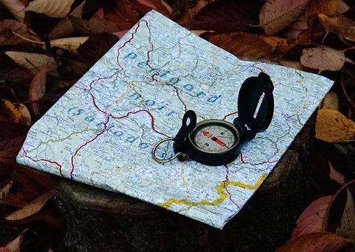 Map-and-compass-900-640.jpg
