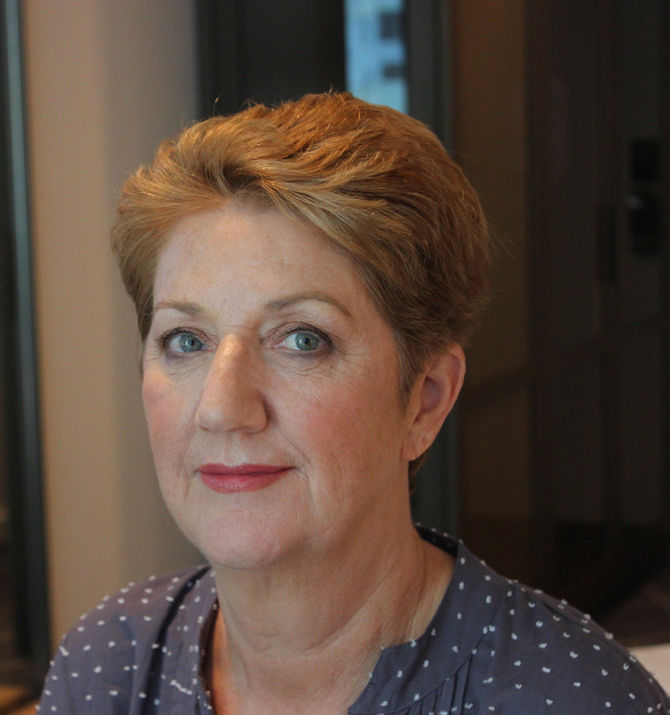 Mature Age Makeup - The Do's & Don'ts