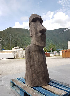 Moai