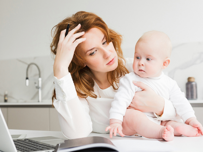 Mães e médicas: mulheres com dupla jornada de cuidado