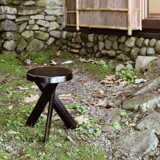 SOLD OUT - Round Stool S31A URUSHI ver.