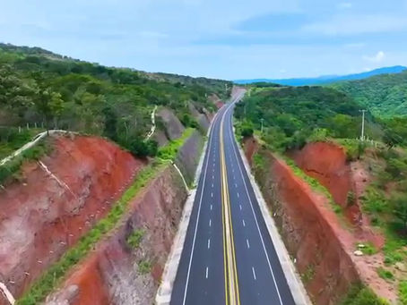 ¿Ya conoces la nueva autopista Compostela-Las Varas? Reduce tu tiempo de llegada al paraíso de Nuevo Nayarit, hay mayor seguridad para ti y tu familia, es una obra de calidad.