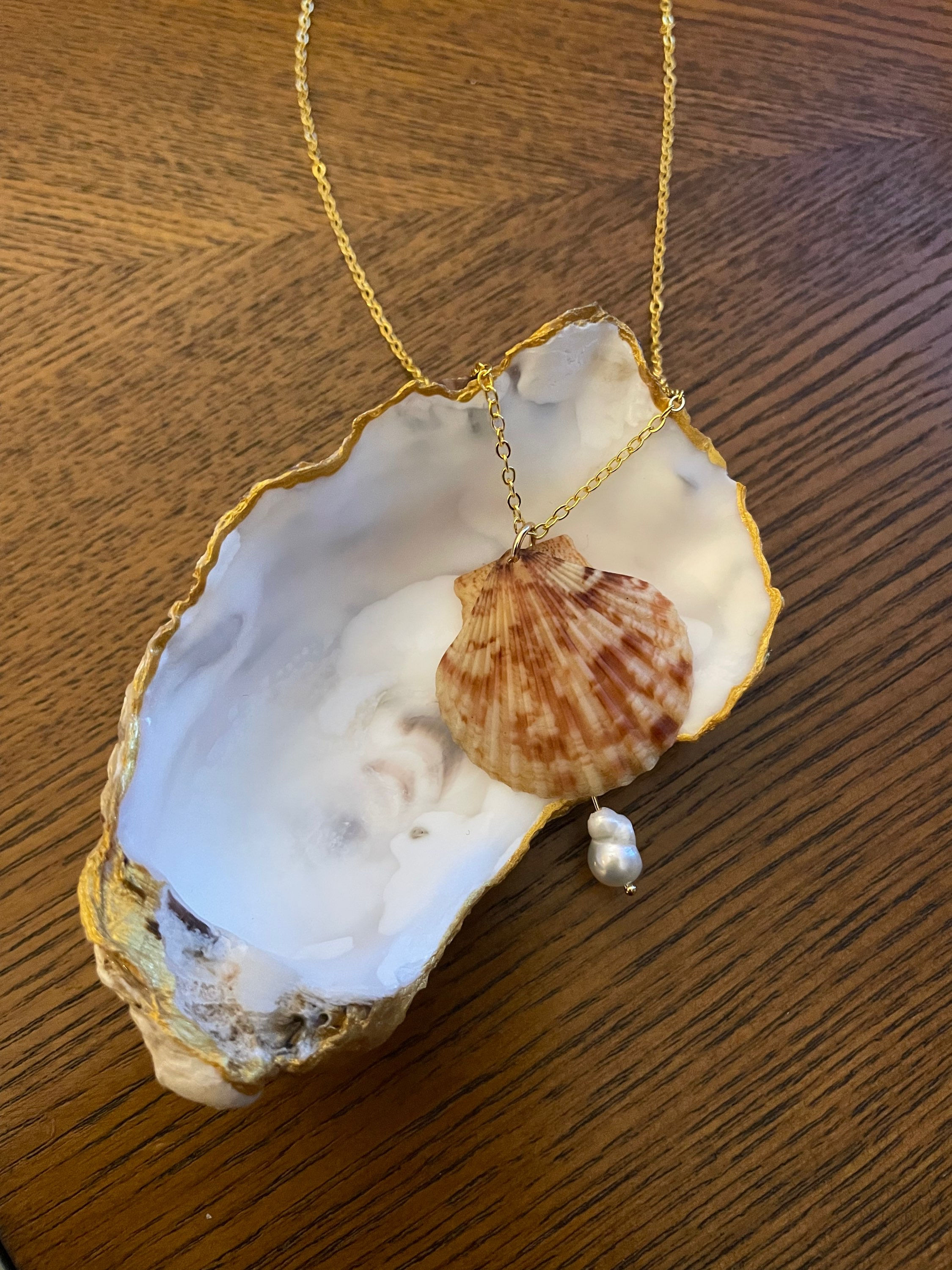 Patterned Scallop and Pearl Necklace