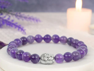 How to Wear an Amethyst Bracelet: Which Hand, Which Wrist and Why