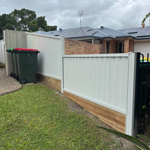 Mountain Creek Colour bond Fence
