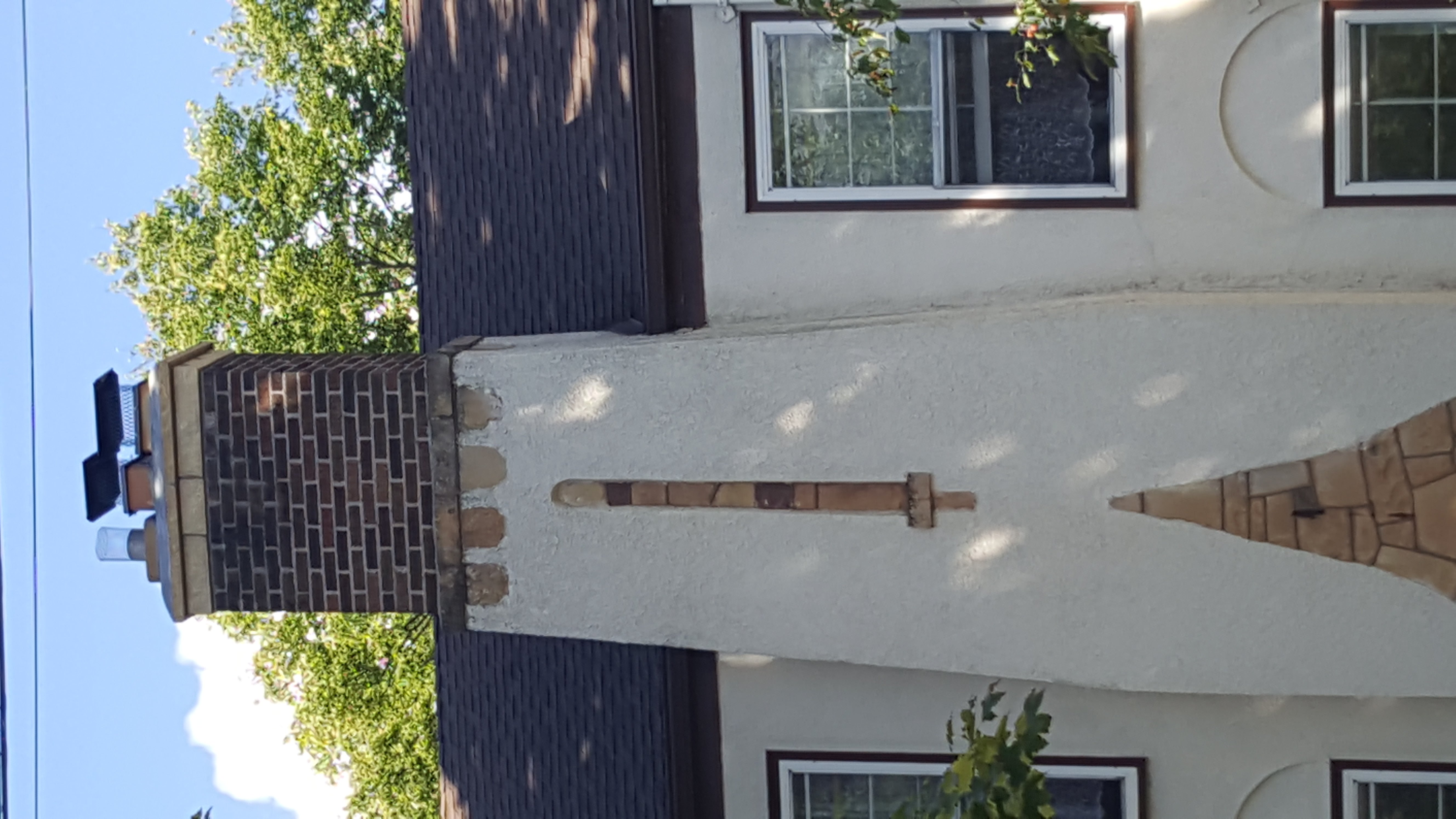 Brick & Stucco Combo Chimneys (3)