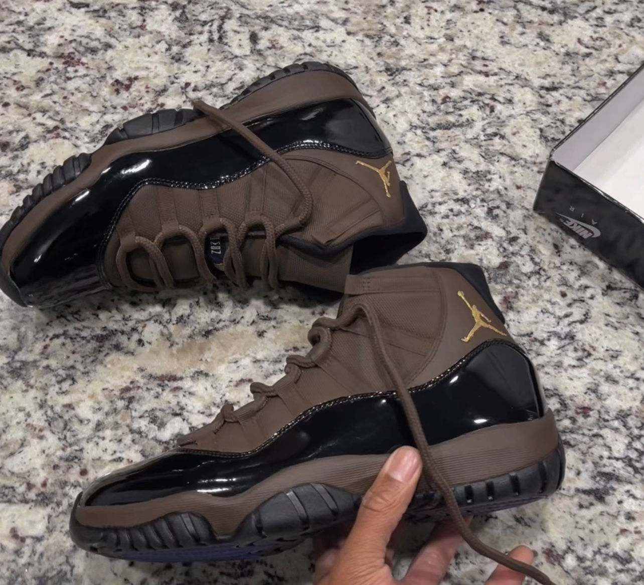 Jordan 11 “Black Chocolate” GS / MEN ( Pre order)