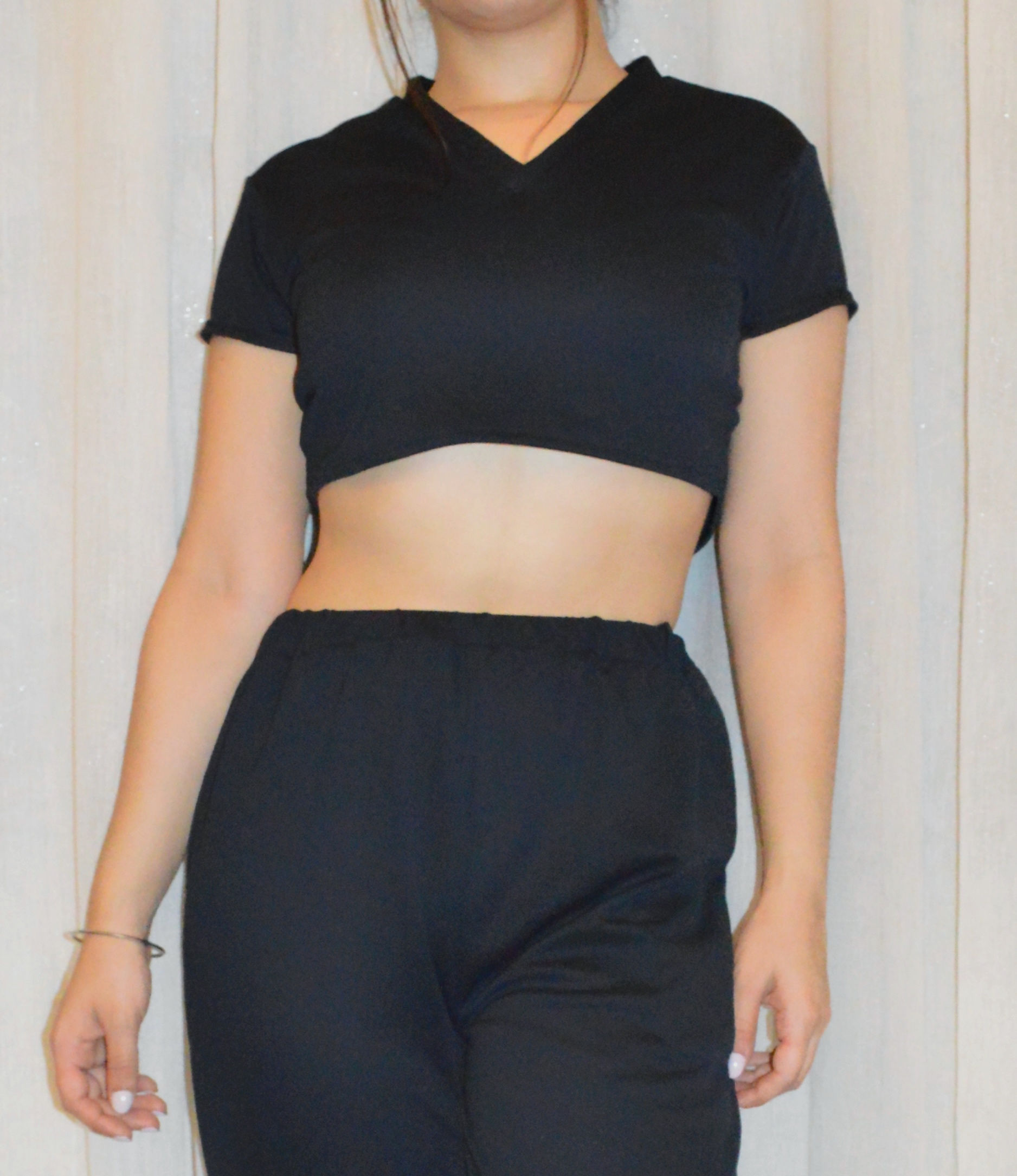 Angelina V-Neck Crop Top - Black