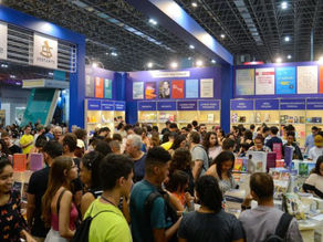 Com 600 mil visitantes, Bienal do Rio vende 5,5 milhões de livros