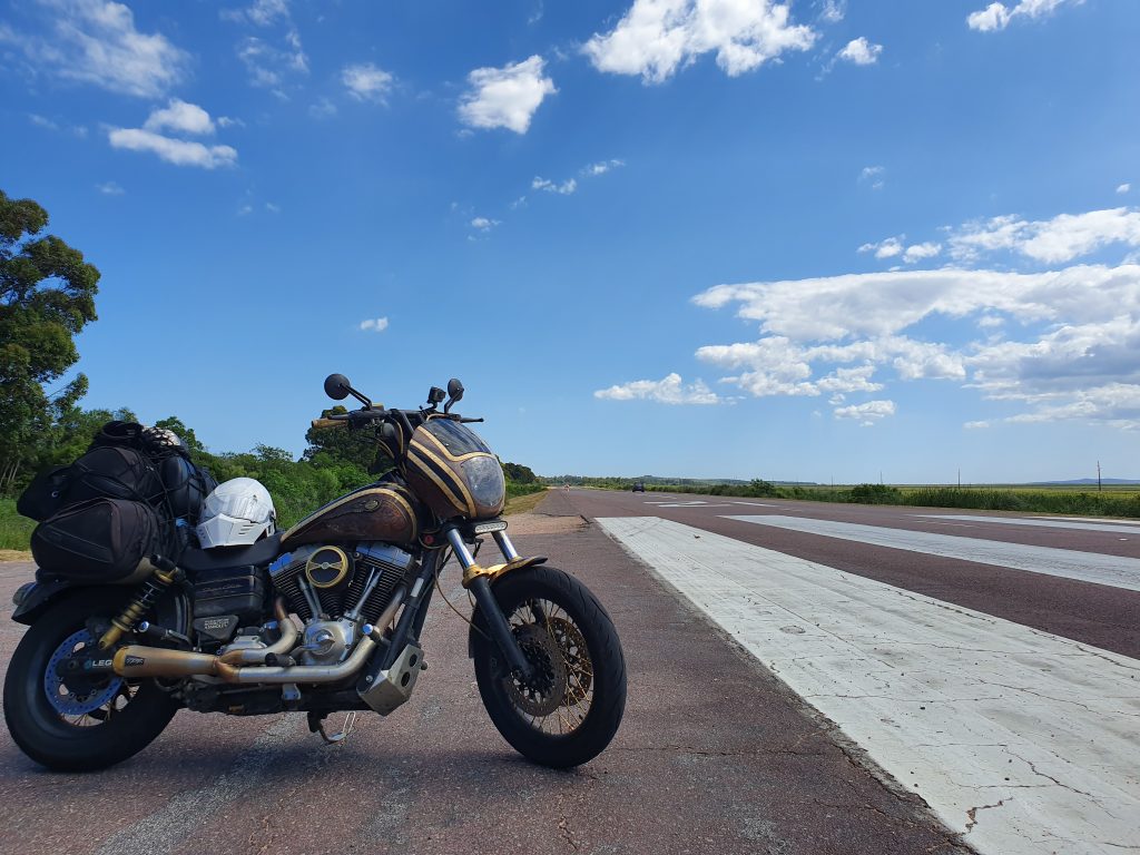 Pista de Avião na estrada
