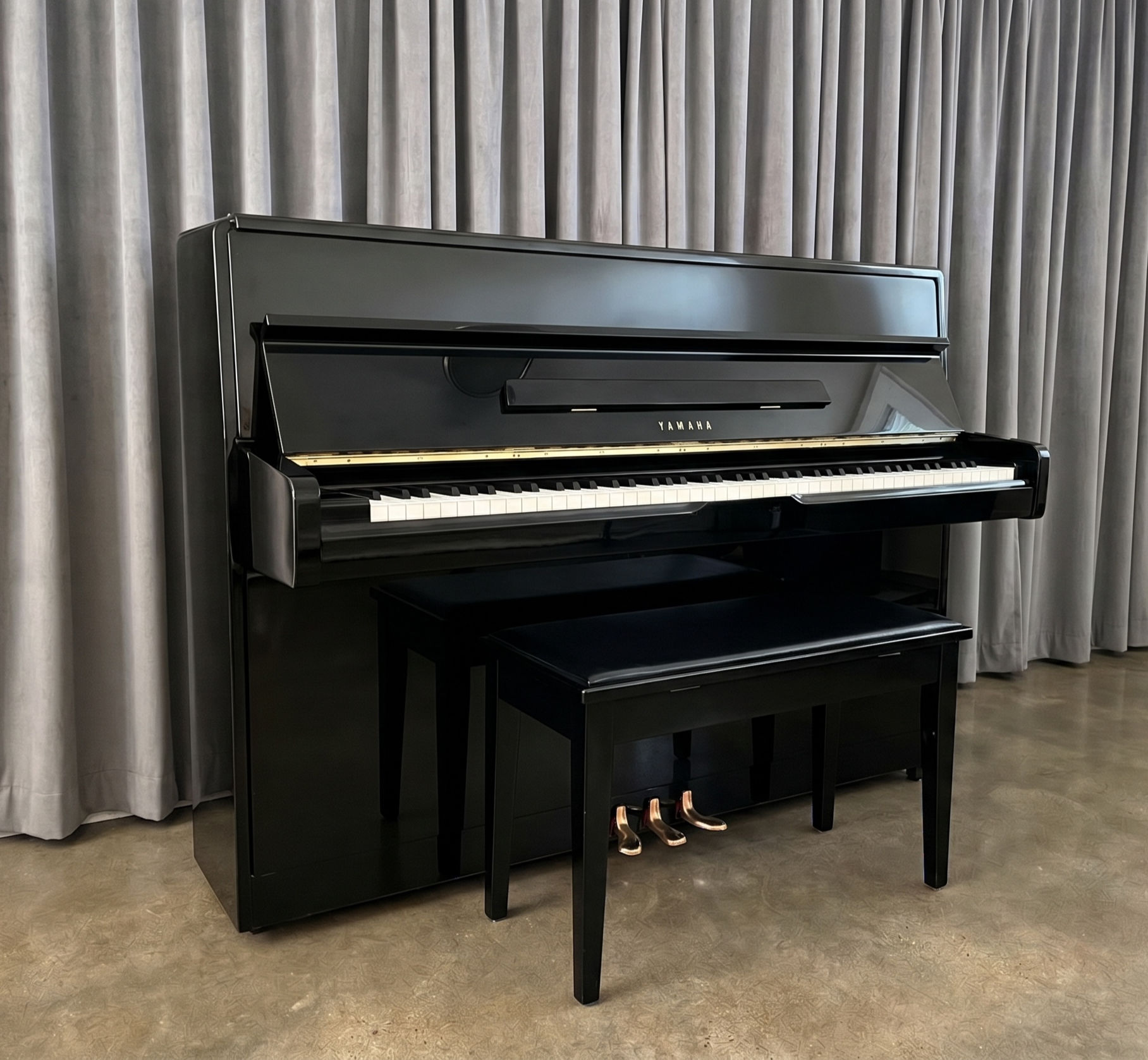 Yamaha M1 Upright – Japan 1978 – Gloss Ebony